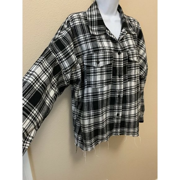 Live To Be Spoiled Flannel Raw Hem Long Sleeve Button-Down Shirt XL Blac… - Picture 2 of 7